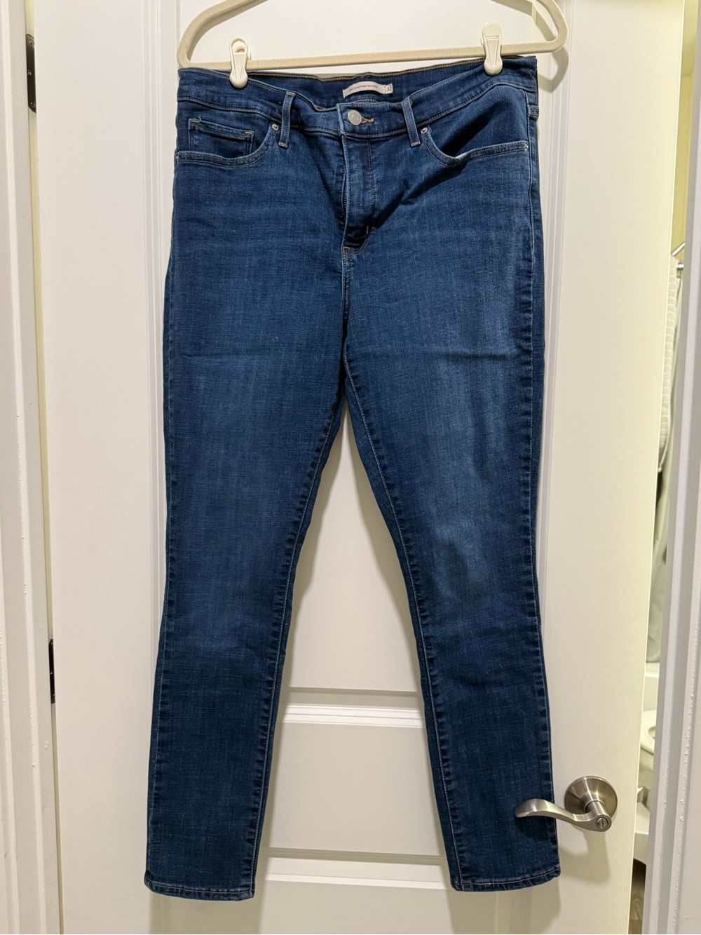 Levi’s 311 Shaping Skinny High-Rise Women's Jeans in Dark Blue